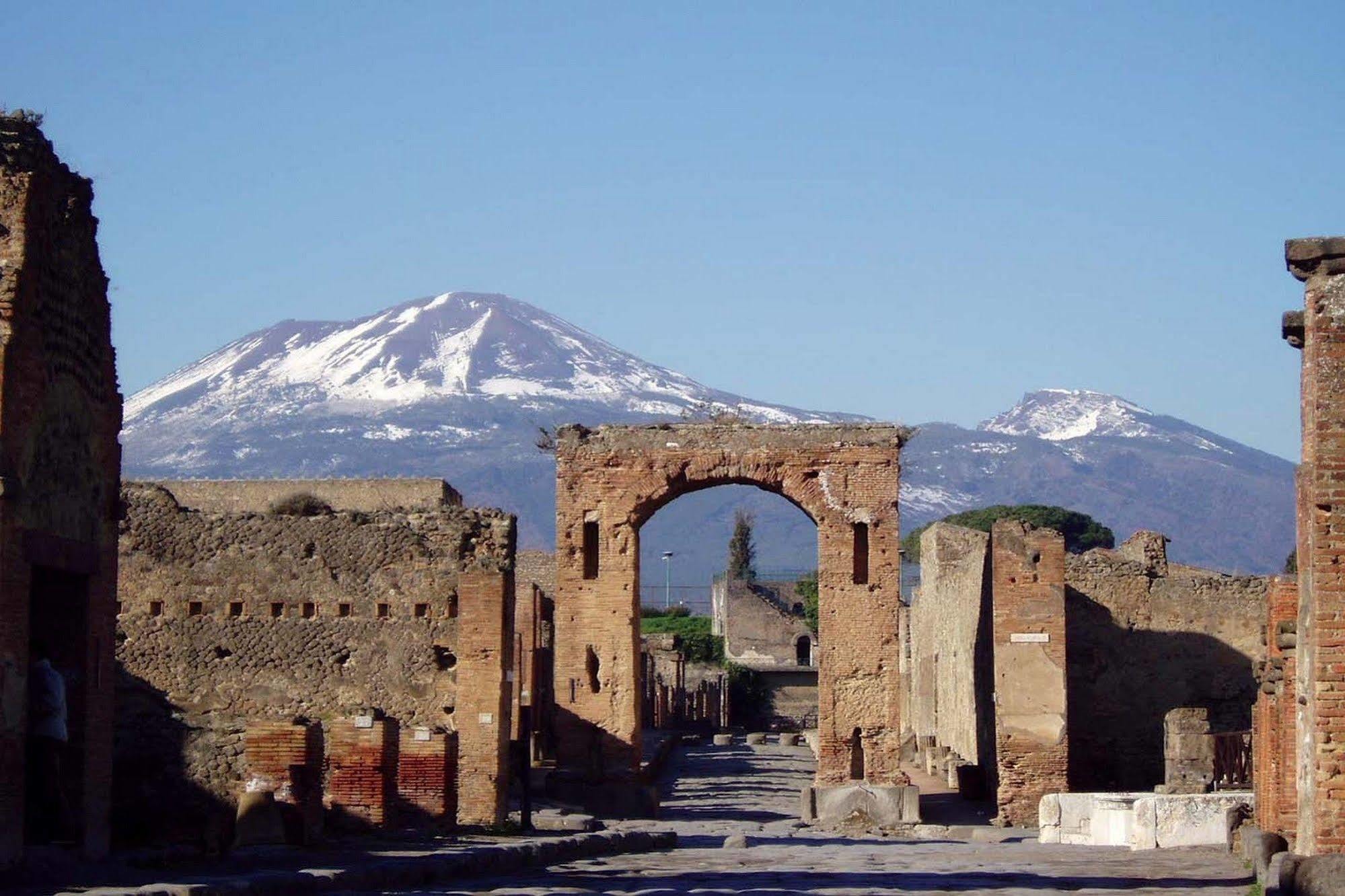 Hotel Maiuri Pompei Exterior photo
